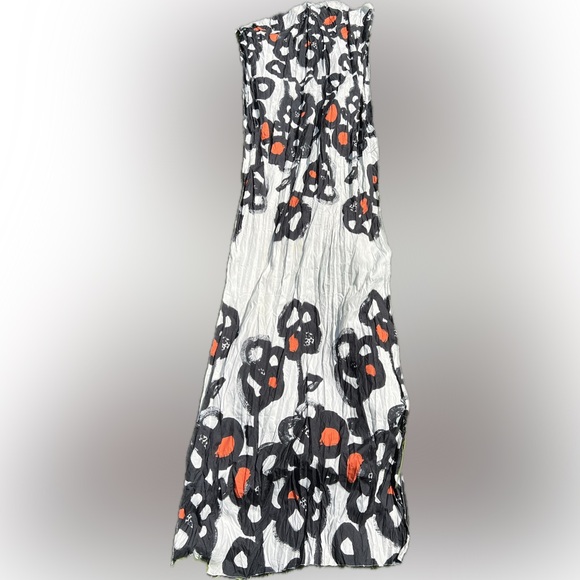 🔘🟠⚫️Anthropologie Brazen Orange White Black Geometric Pattern Scarf 26" x 72" - Picture 6 of 11